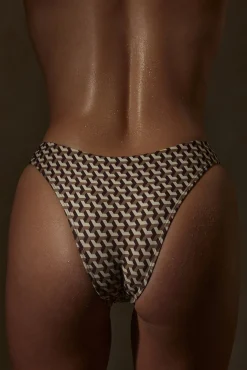 Byron Bottom - Husk Geo