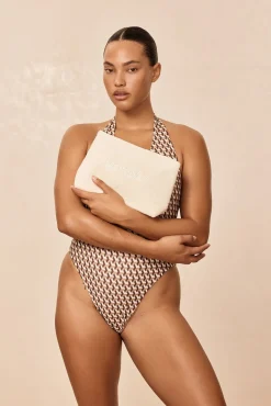 Monday Sunscreen Bag