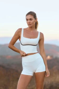 Zion Tank - Ivory/Black